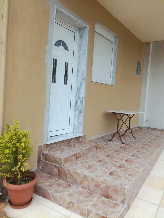Jordan'S Studio House At Неа Миханиона Екстериор снимка